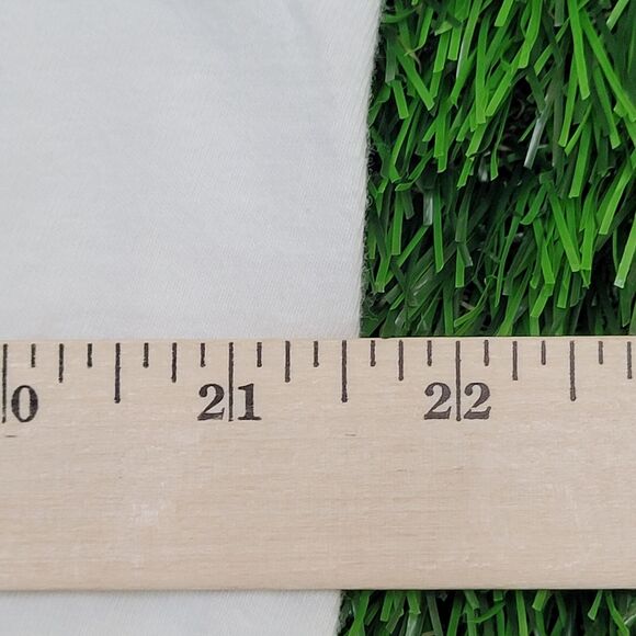 NIKE Swoosh Shirt Medium 21x25 White - Picture 4 of 12